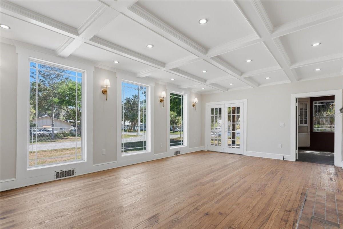 Image 5 of 26 For 490 Madison Street