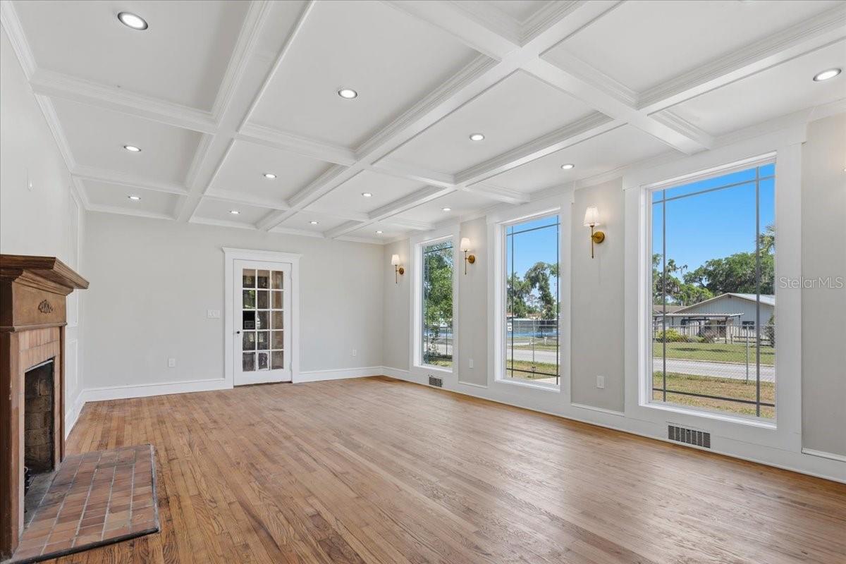 Image 7 of 26 For 490 Madison Street