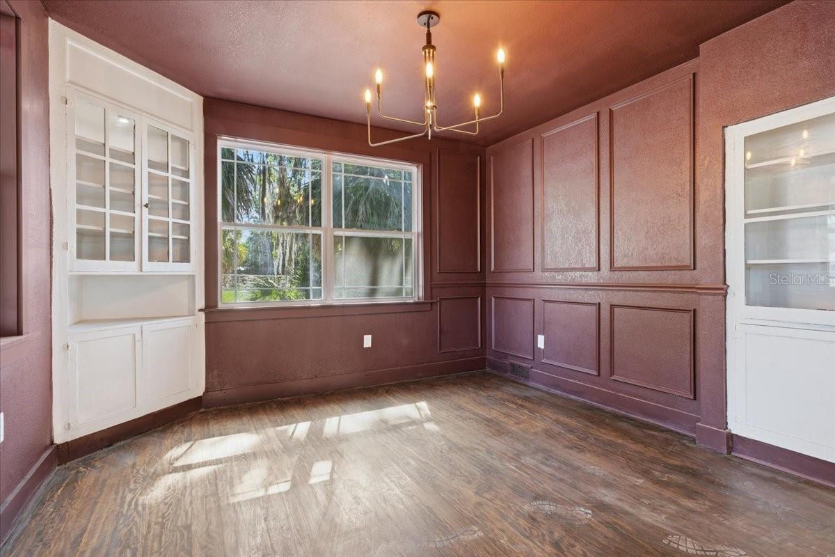 Image 8 of 26 For 490 Madison Street