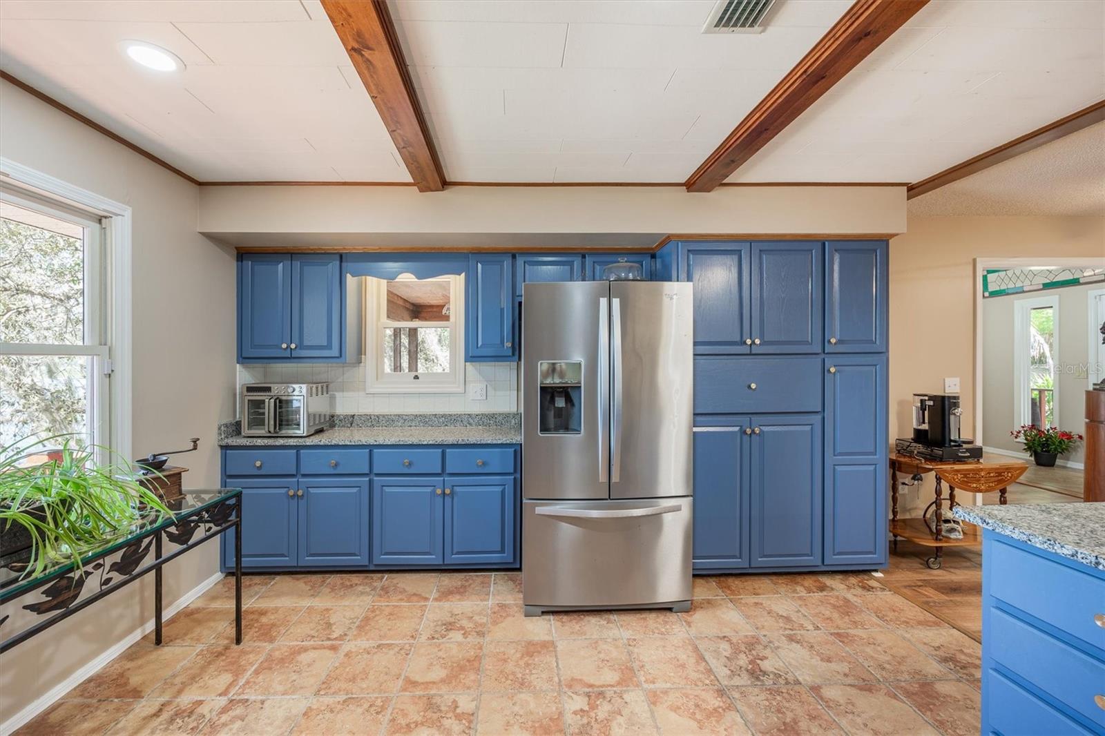 Image 11 of 96 For 111 Kirby Trail