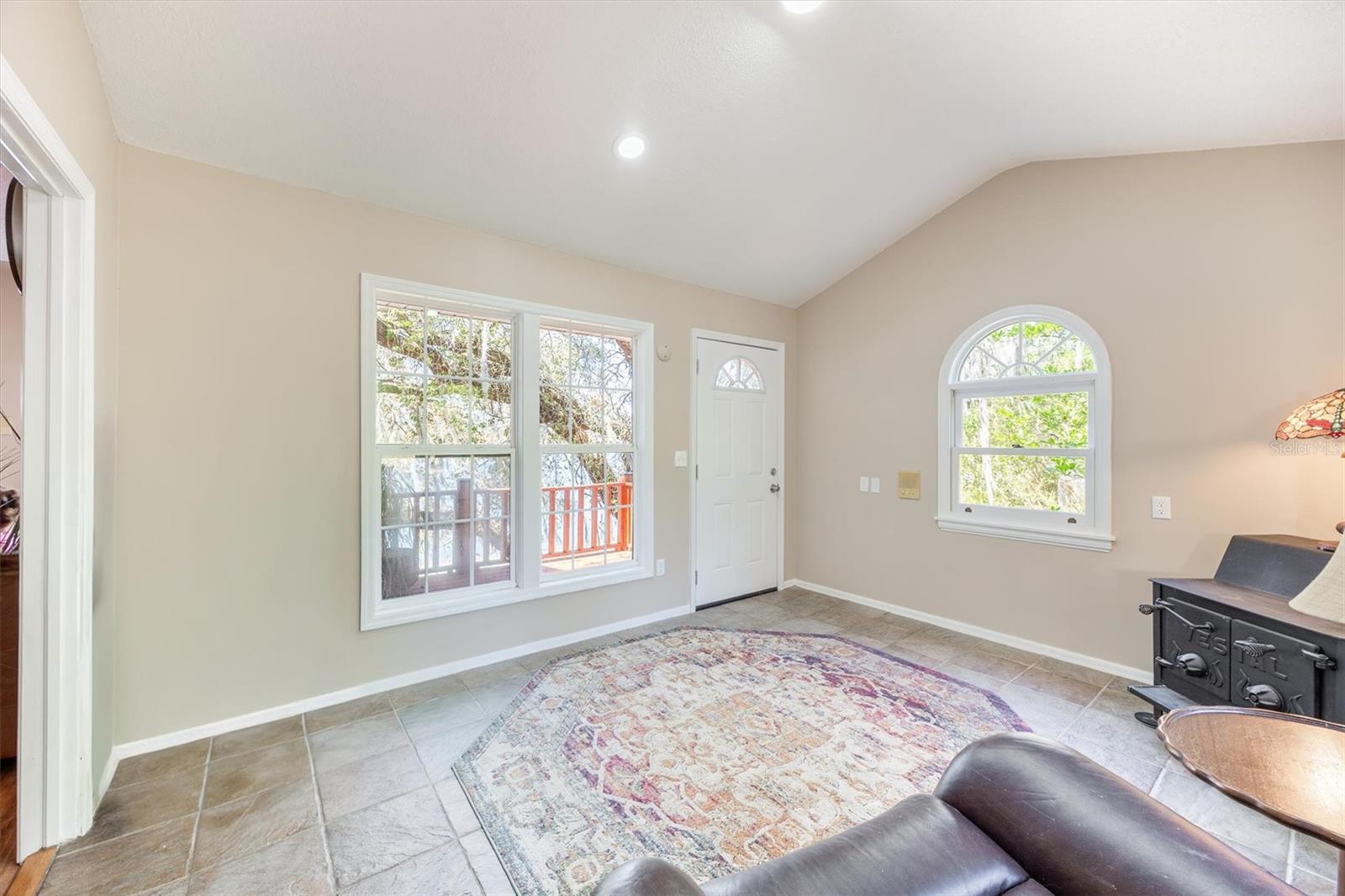 Image 21 of 96 For 111 Kirby Trail