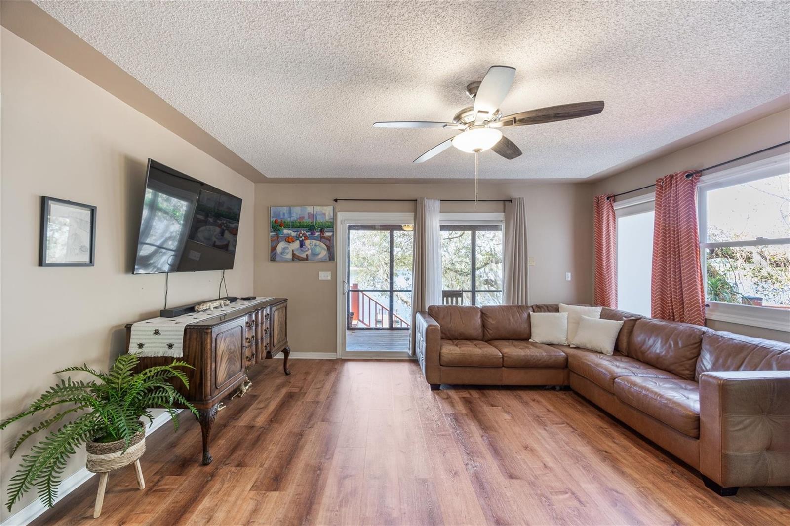 Image 4 of 96 For 111 Kirby Trail