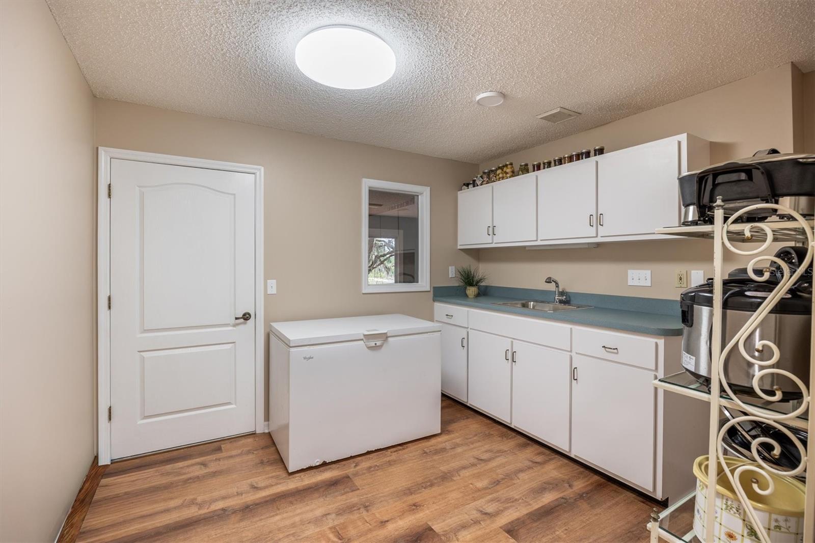 Image 44 of 96 For 111 Kirby Trail