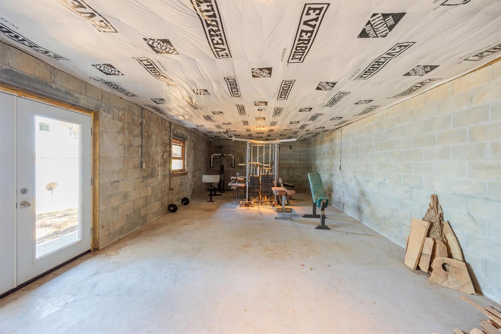 Image 69 of 96 For 111 Kirby Trail