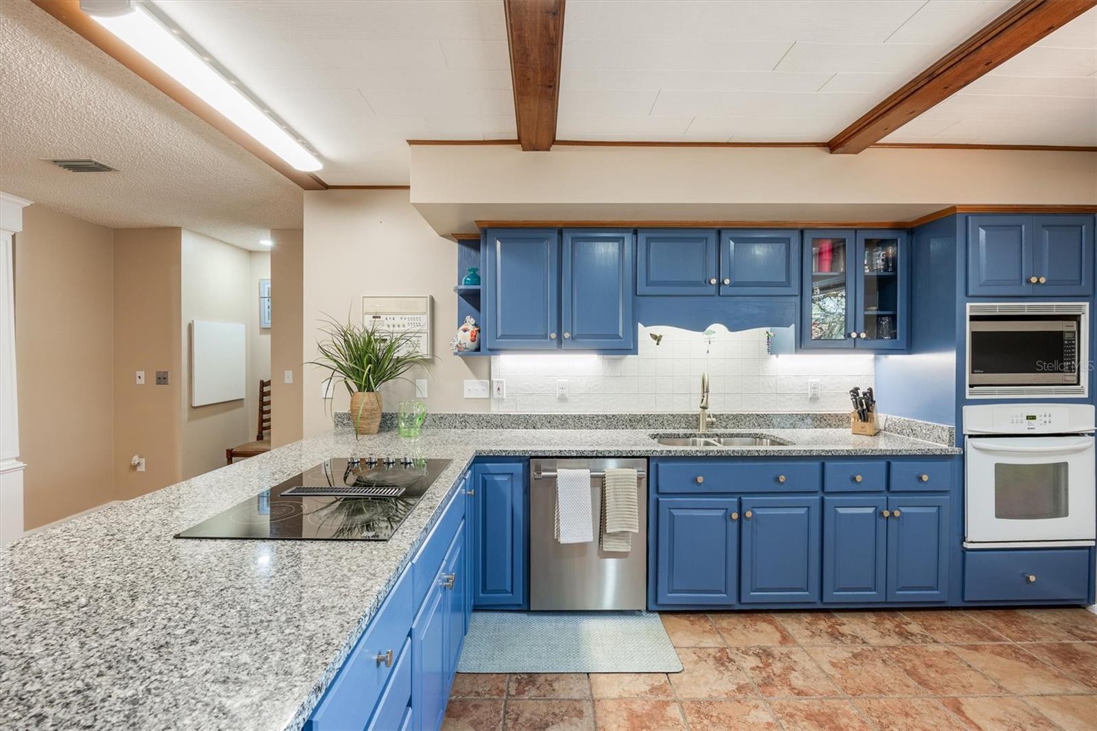 Image 8 of 96 For 111 Kirby Trail