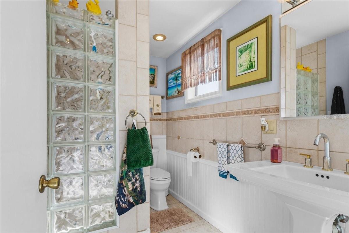 Image 11 of 44 For 229 Lake Ida Point Drive