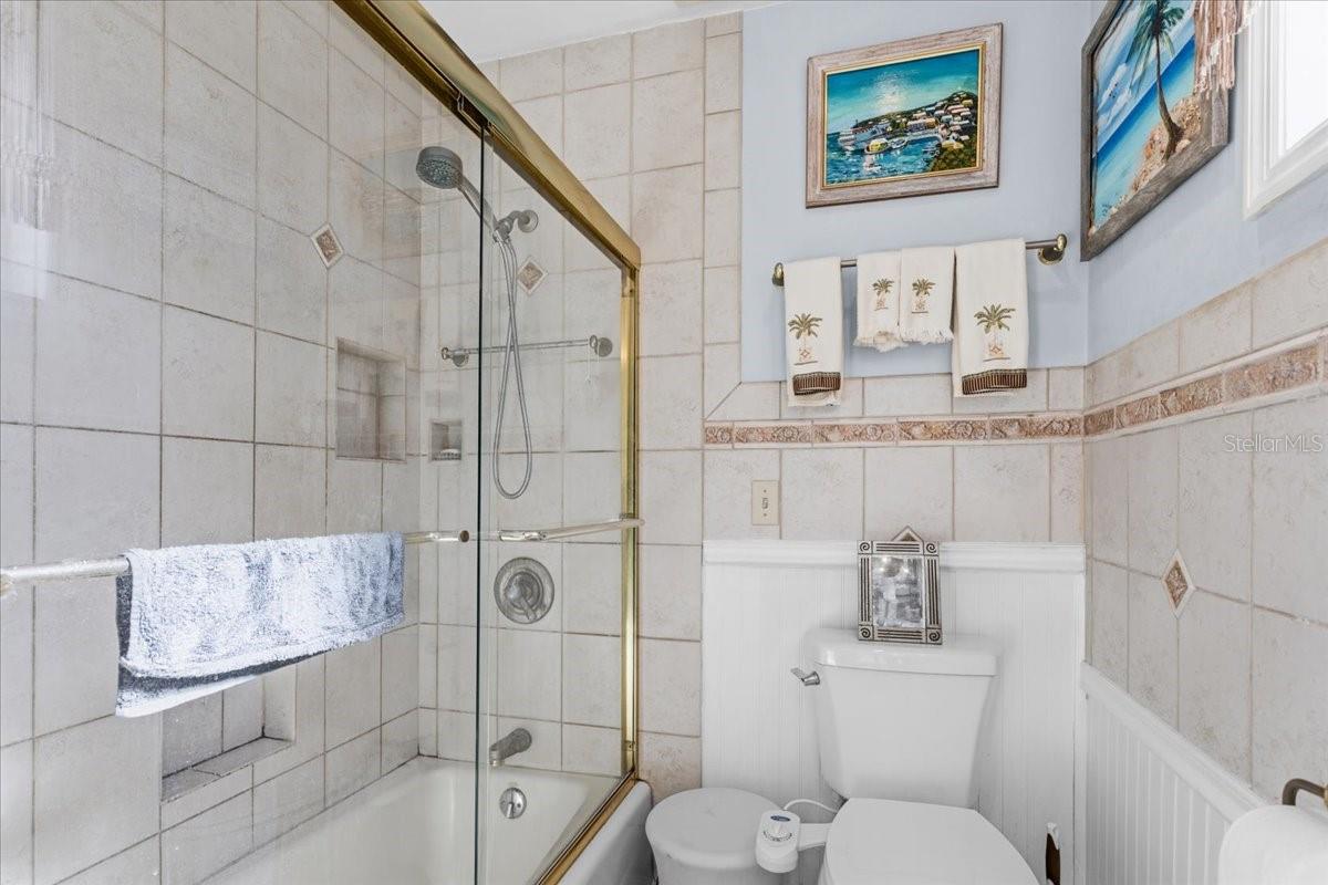 Image 14 of 44 For 229 Lake Ida Point Drive