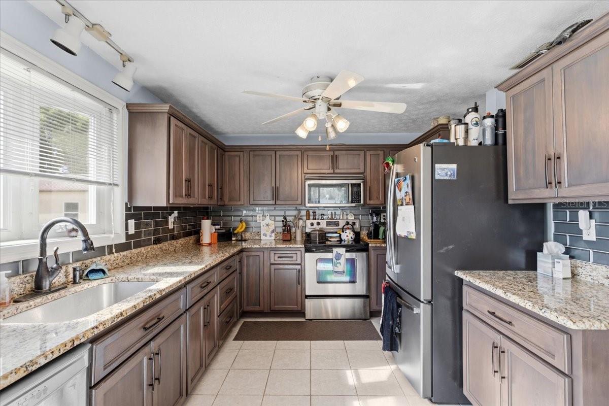 Image 19 of 44 For 229 Lake Ida Point Drive