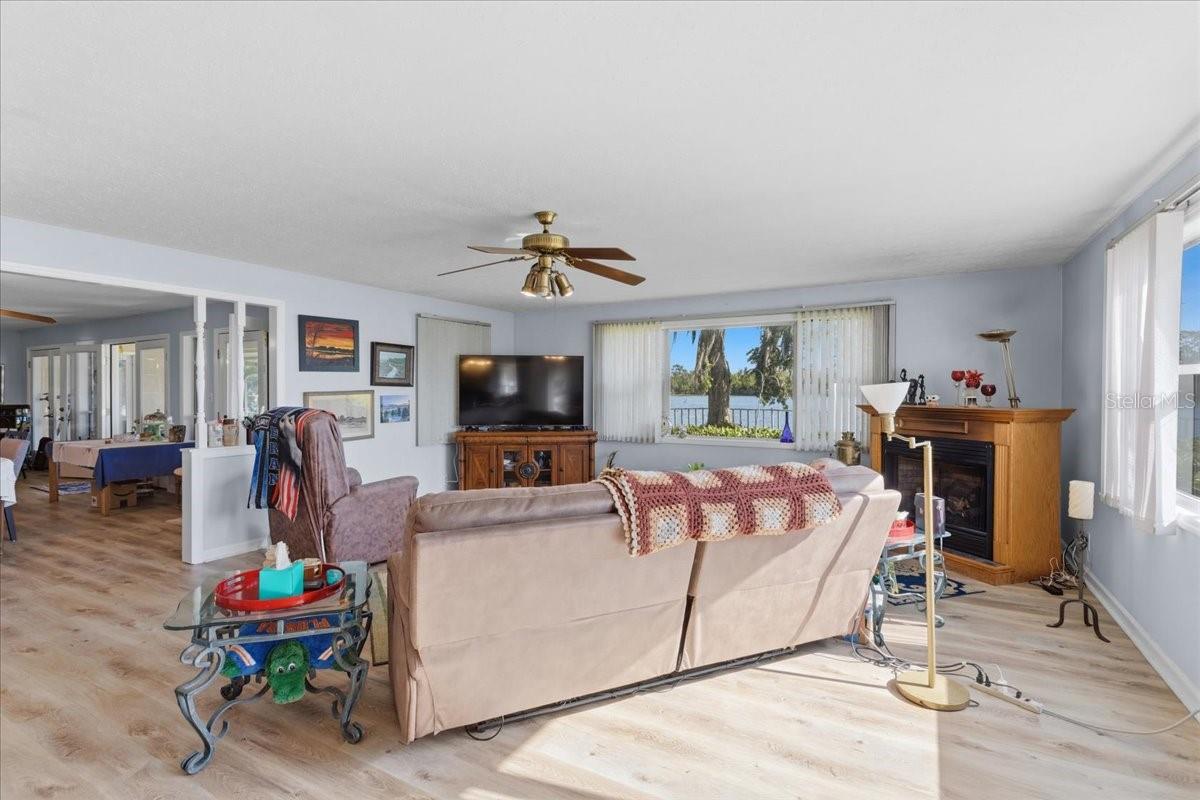 Image 22 of 44 For 229 Lake Ida Point Drive