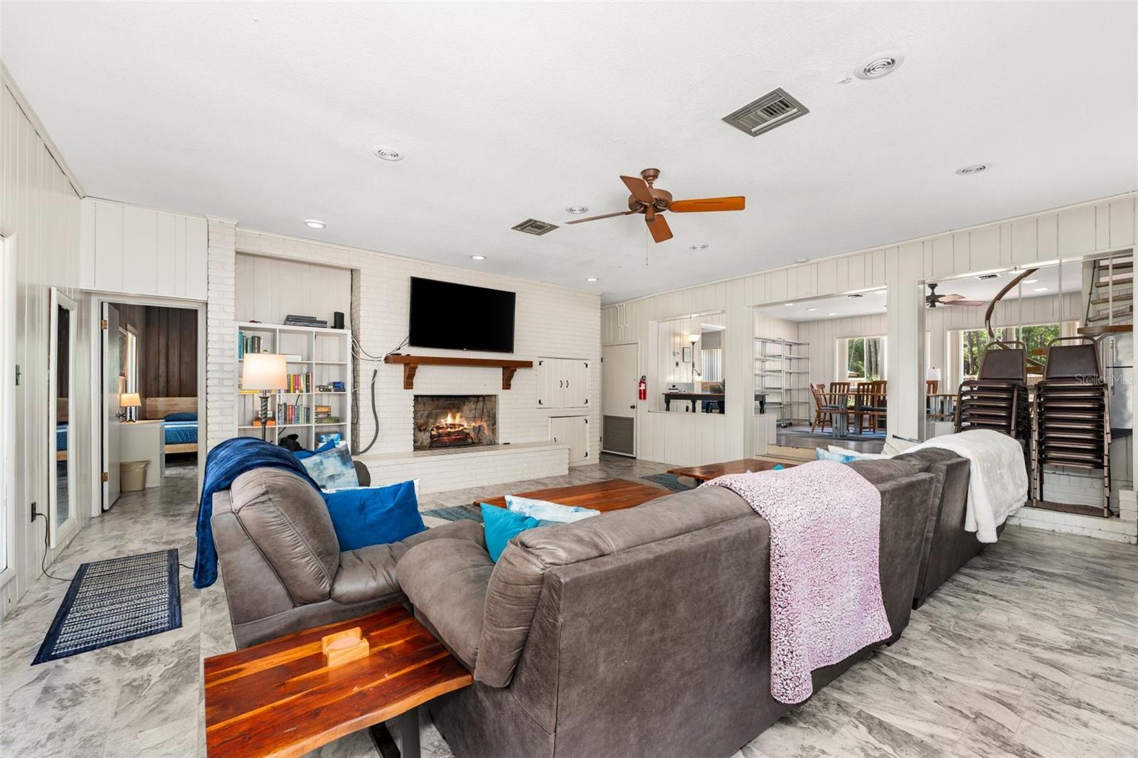 Image 11 of 39 For 9075 190th Avenue Road