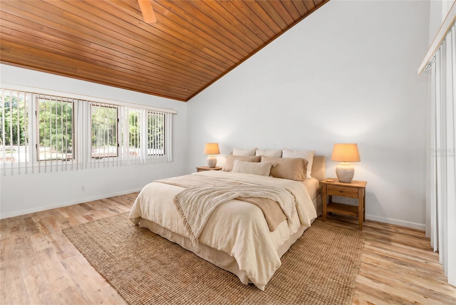 Image 17 of 39 For 9075 190th Avenue Road