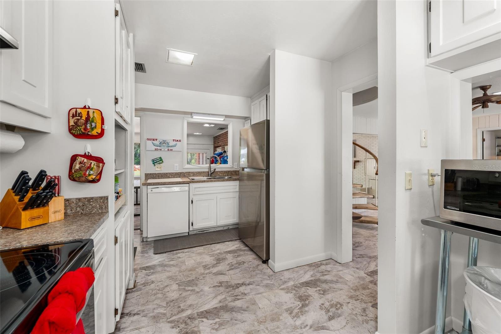 Image 21 of 39 For 9075 190th Avenue Road