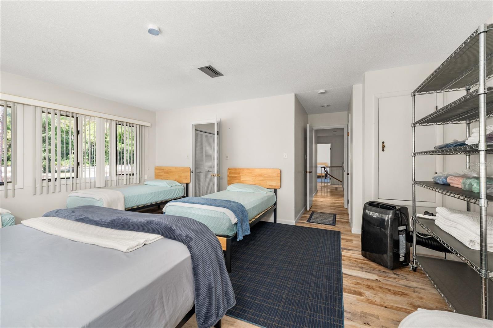 Image 25 of 39 For 9075 190th Avenue Road