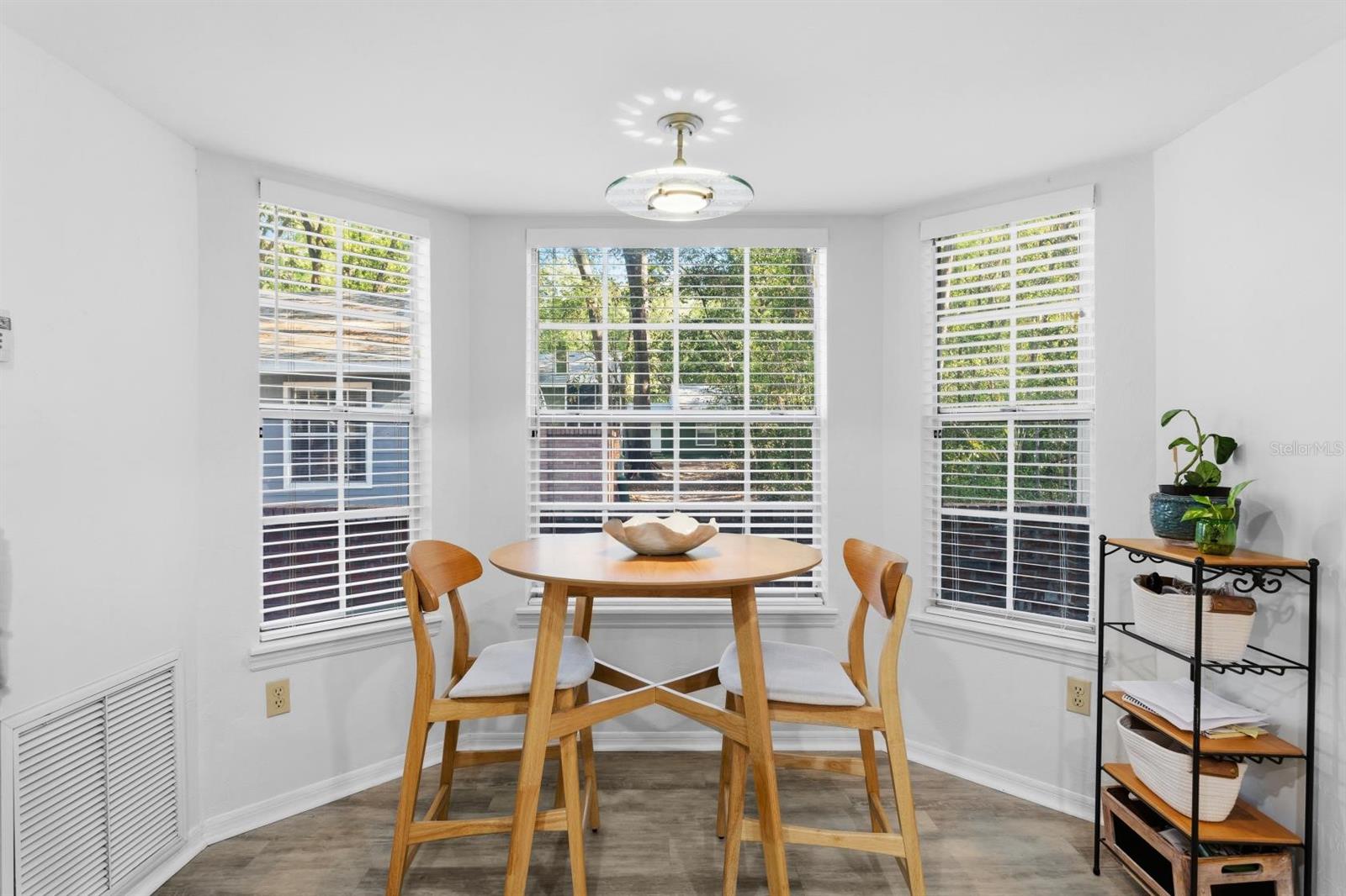 Image 17 of 42 For 239 48th Boulevard