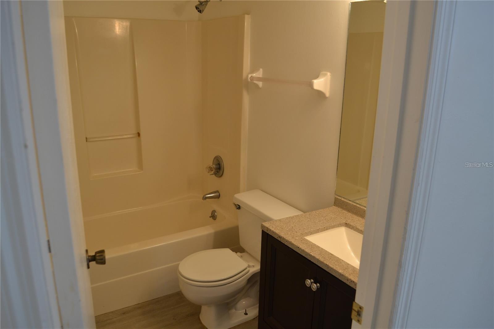 Image 5 of 11 For 852 58th Terrace