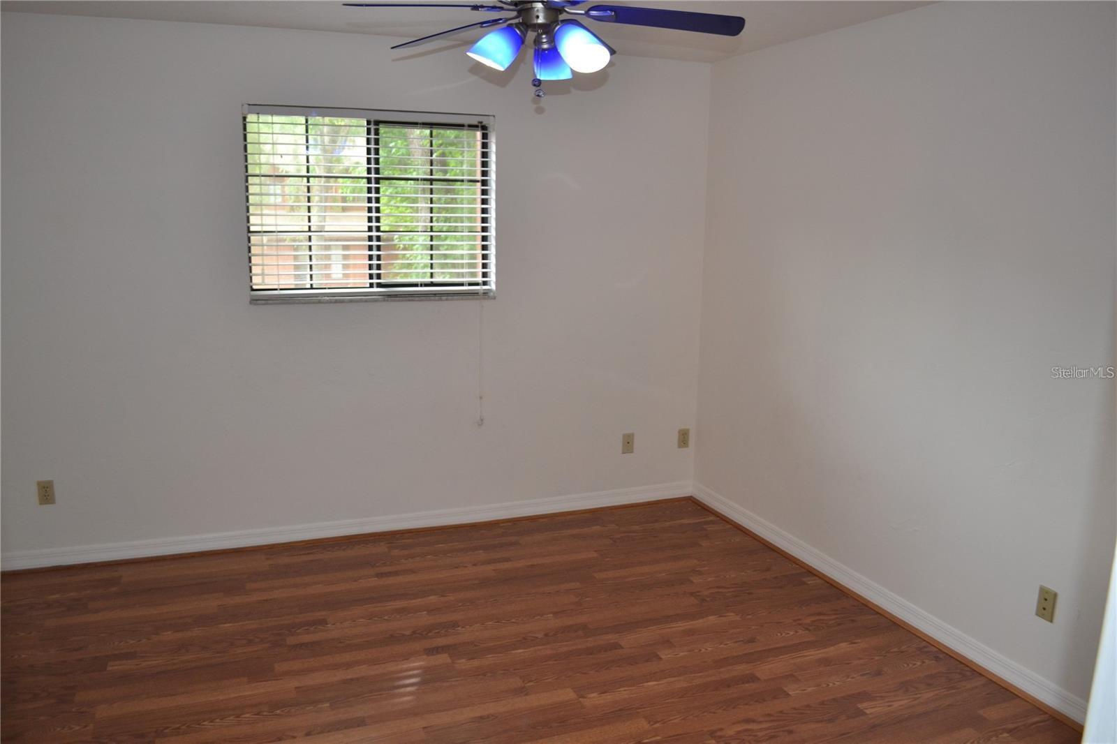 Image 6 of 11 For 852 58th Terrace