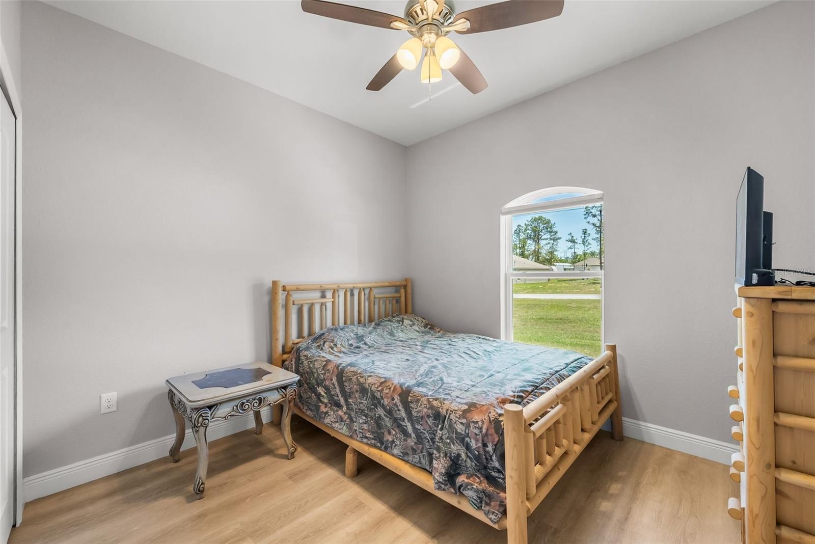 Image 15 of 25 For 13391 Ruffed Grouse Road