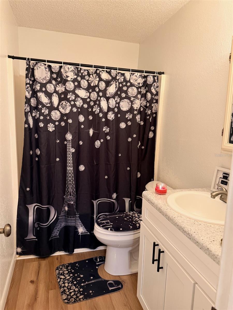 Image 6 of 9 For 205 147 Street