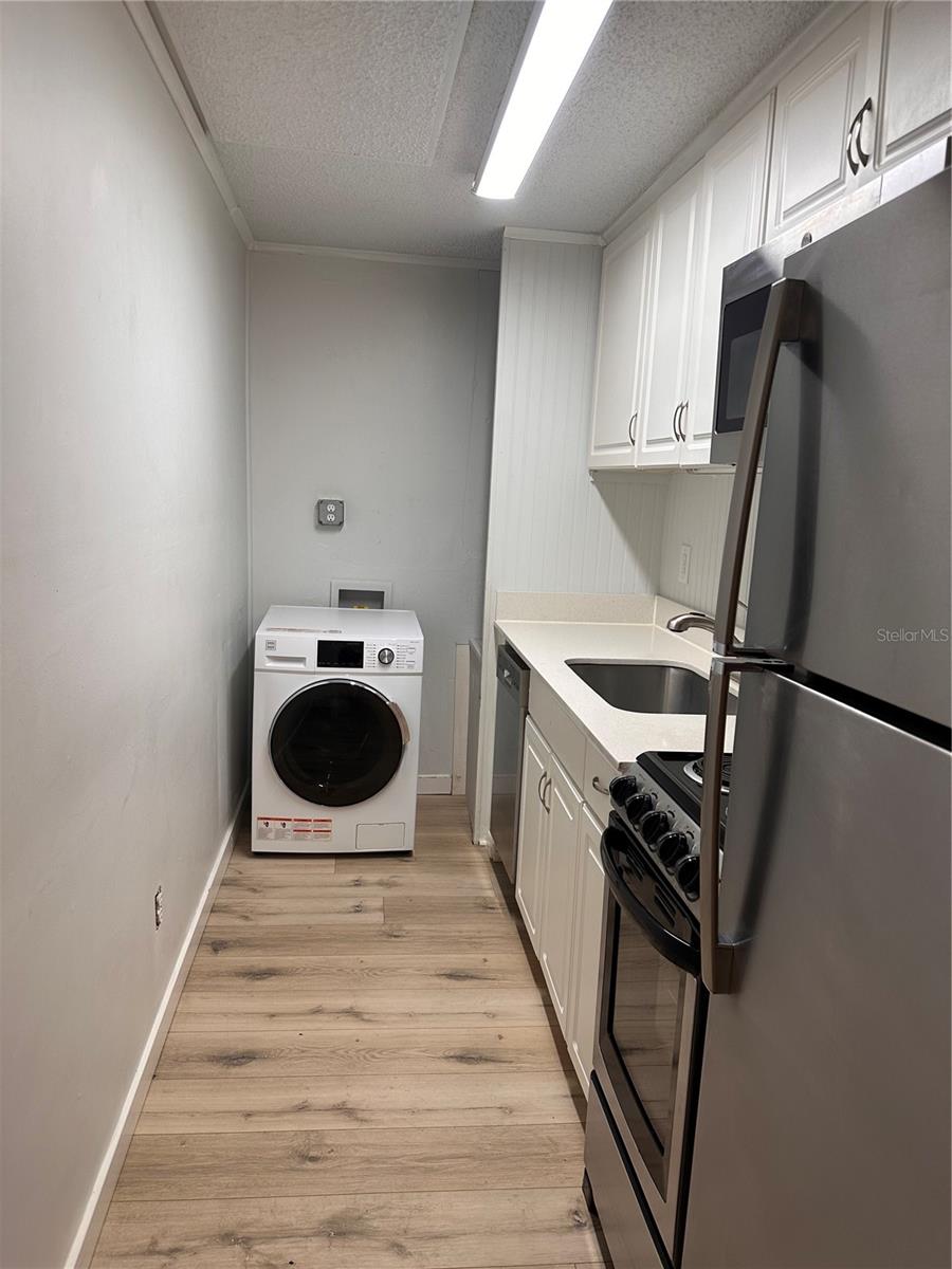 Image 4 of 6 For 2490 14th Drive 35