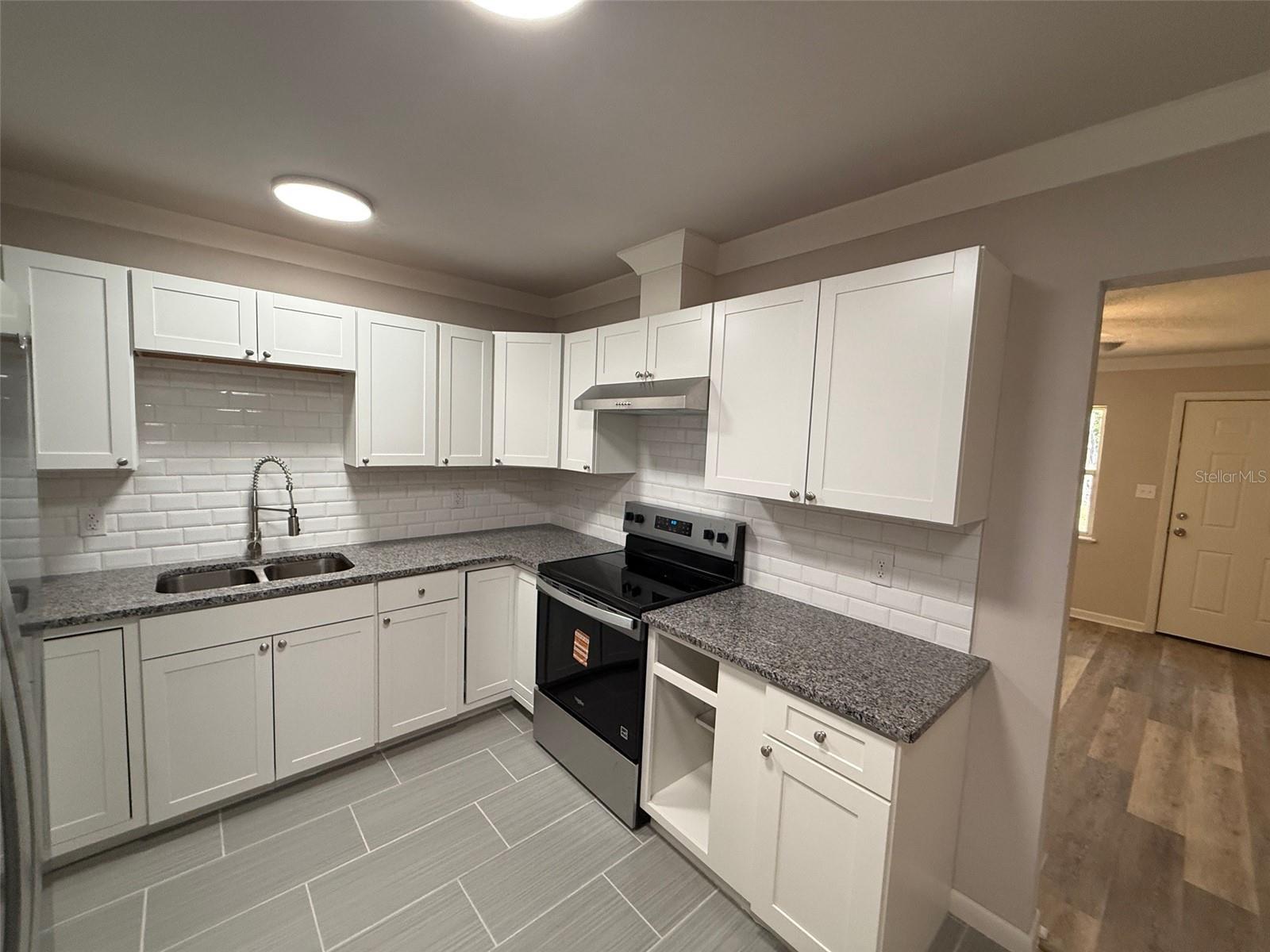 Image 6 of 16 For 1013 41st Avenue