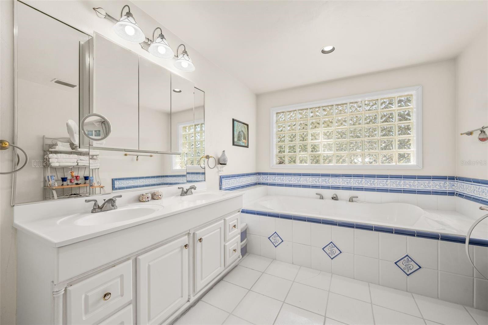 Image 25 of 66 For 6459 County Road 337