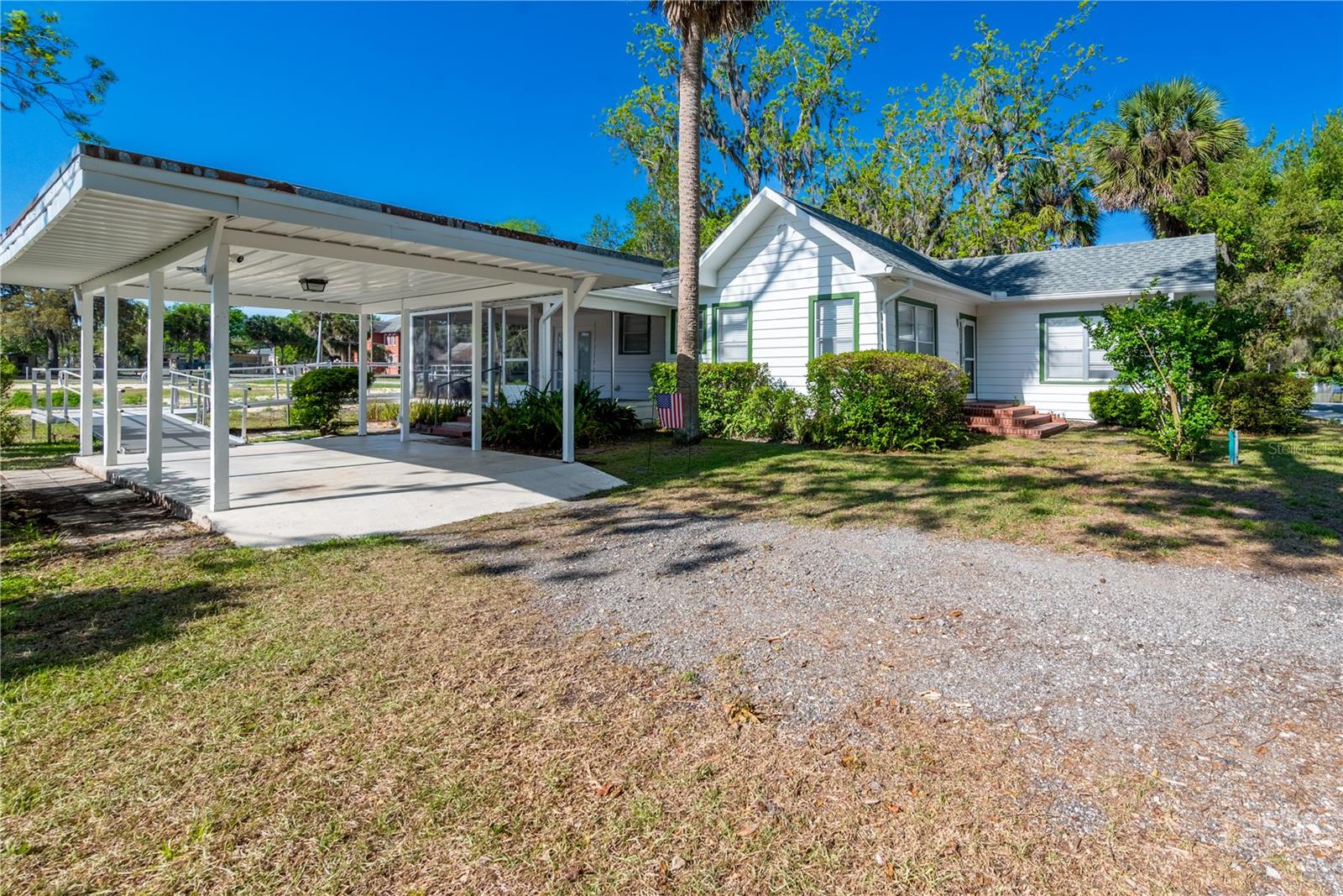 Image 11 of 42 For 25749 1st Avenue