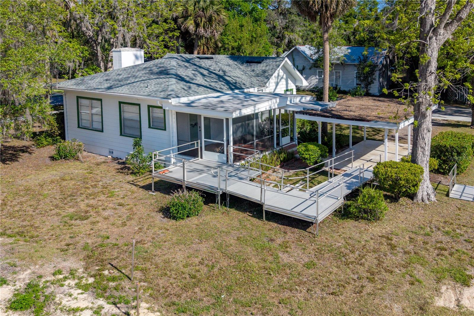 Image 13 of 42 For 25749 1st Avenue