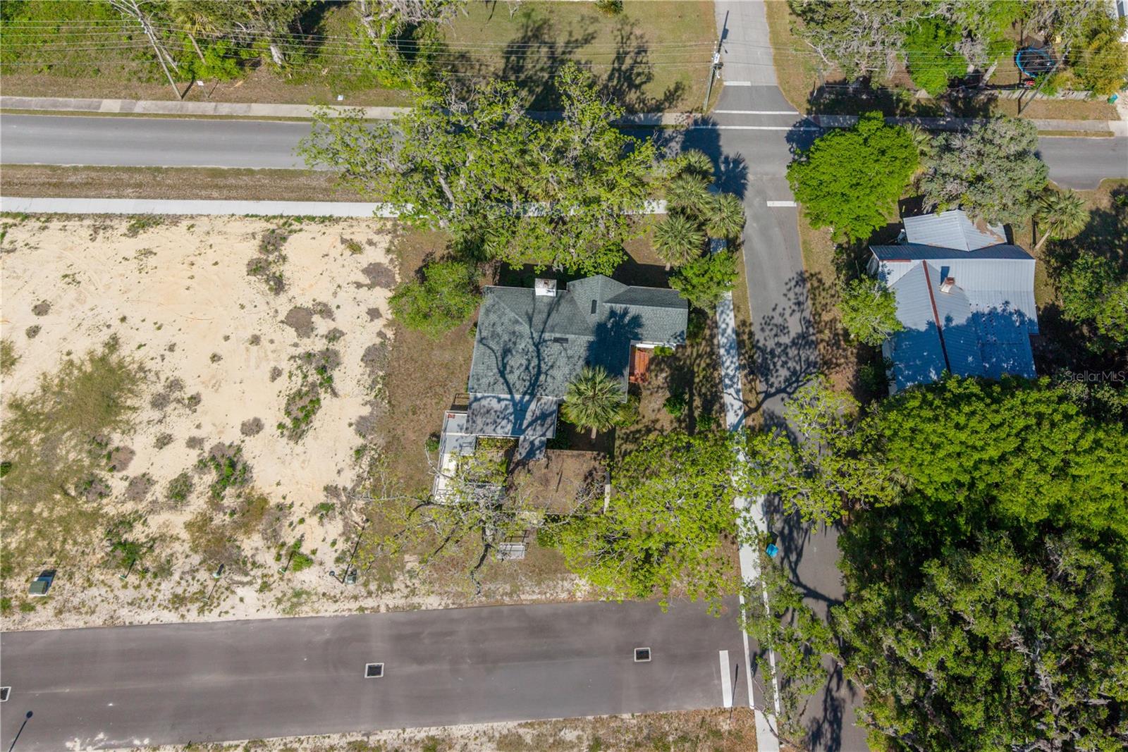 Image 16 of 42 For 25749 1st Avenue
