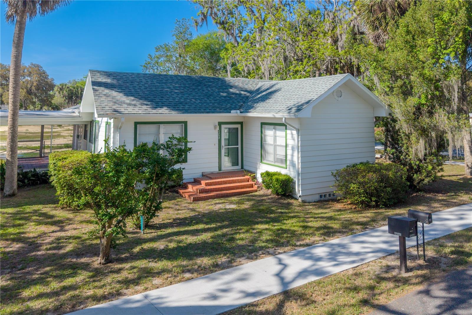 Image 3 of 42 For 25749 1st Avenue