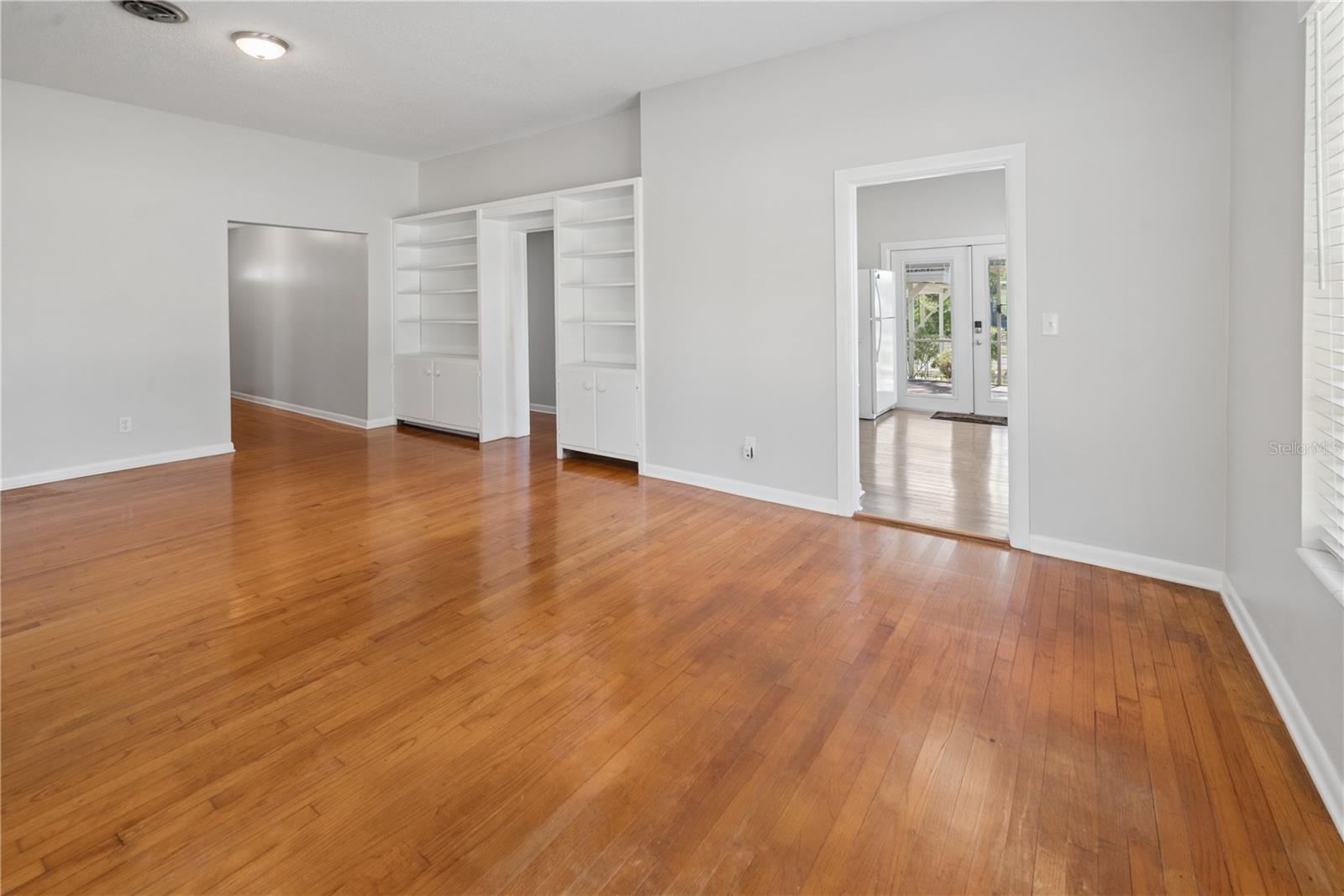 Image 34 of 42 For 25749 1st Avenue