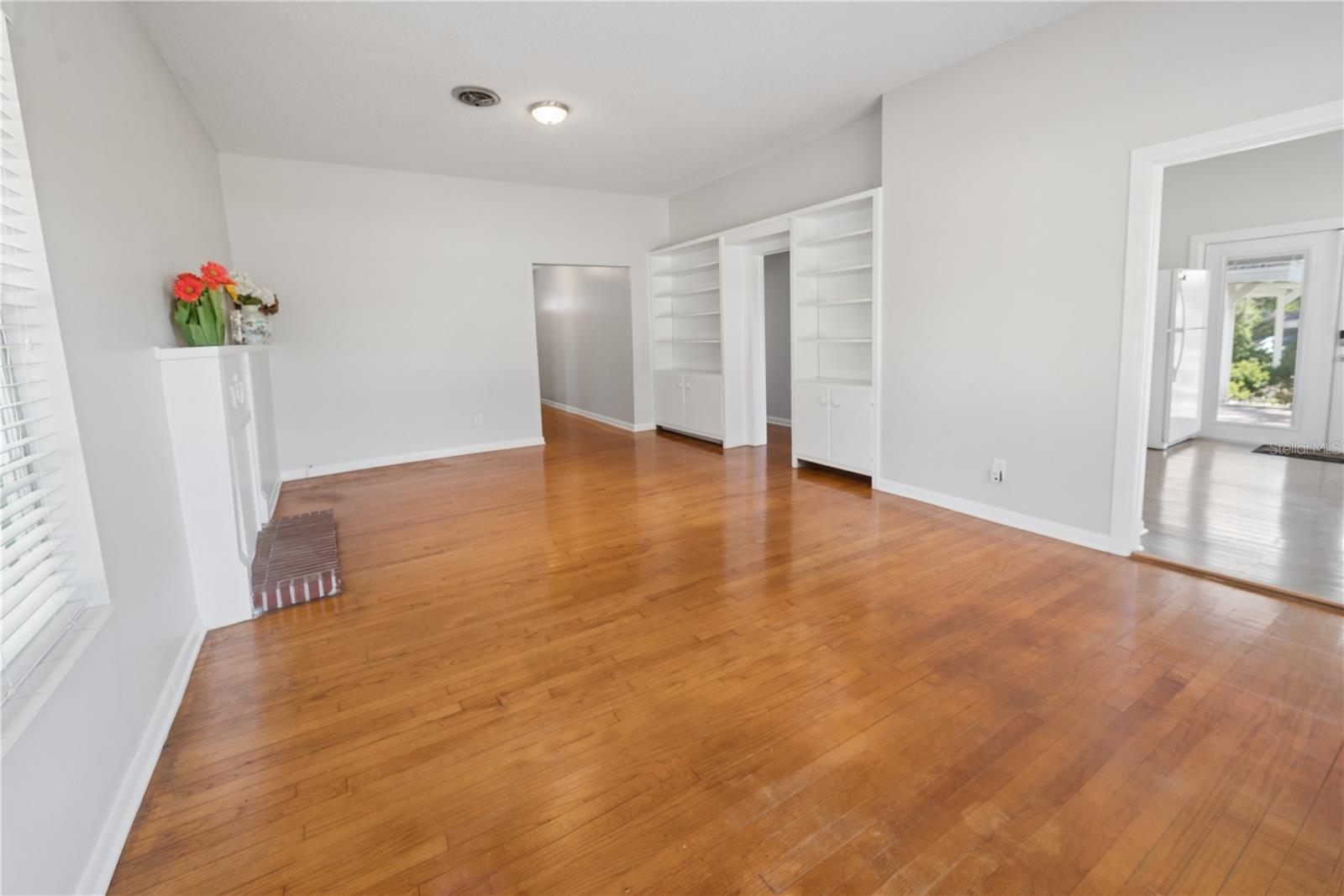 Image 35 of 42 For 25749 1st Avenue