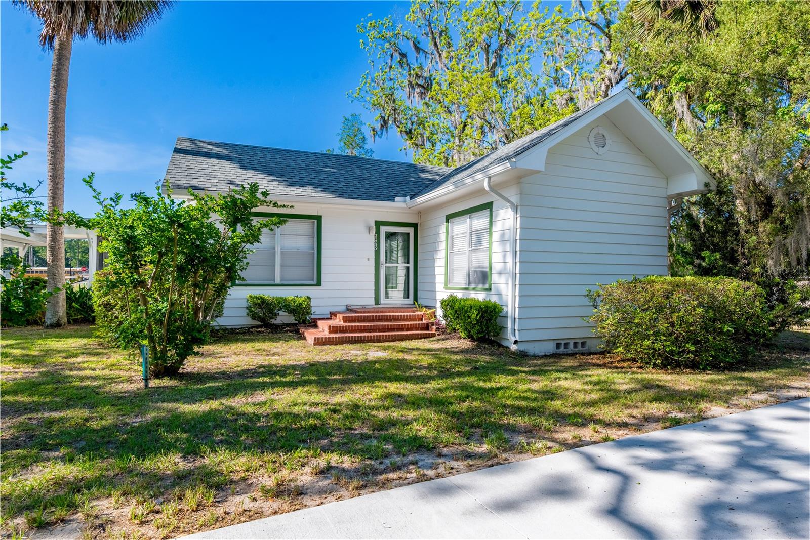 Image 4 of 42 For 25749 1st Avenue