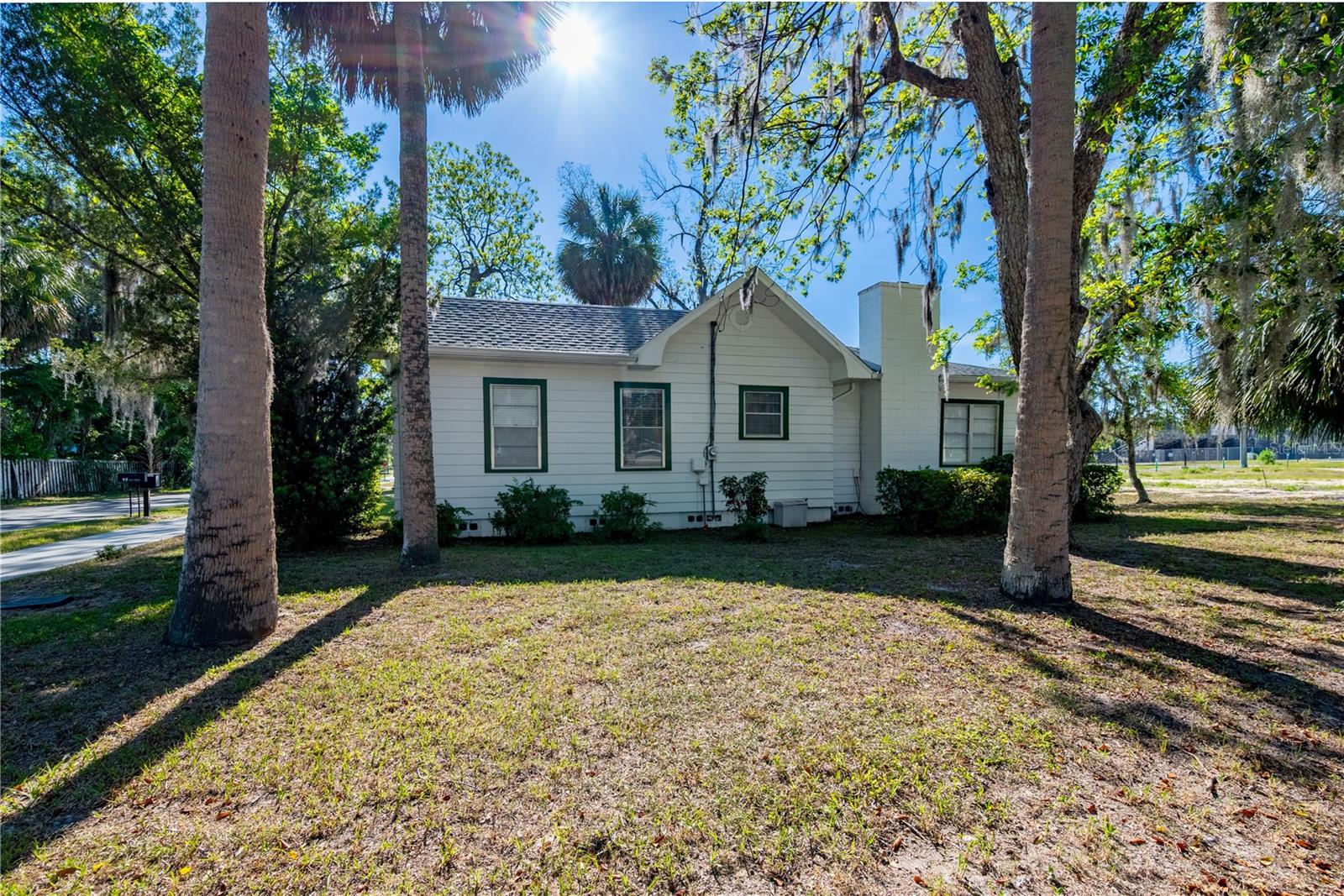 Image 6 of 42 For 25749 1st Avenue