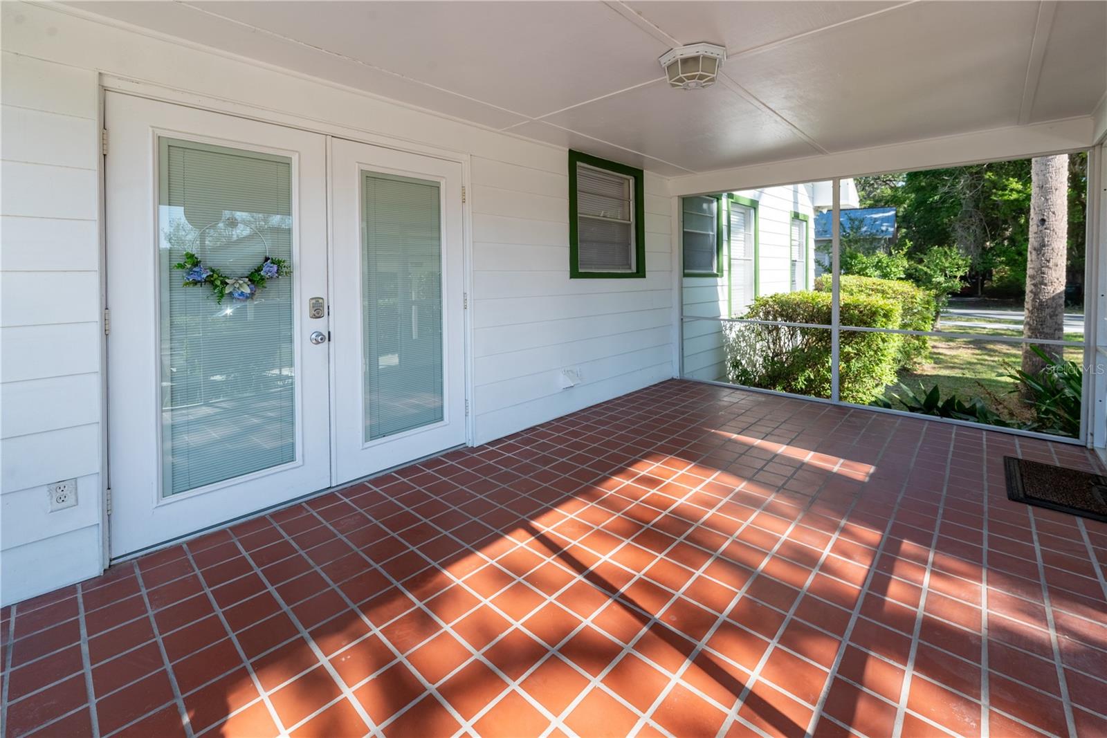 Image 8 of 42 For 25749 1st Avenue