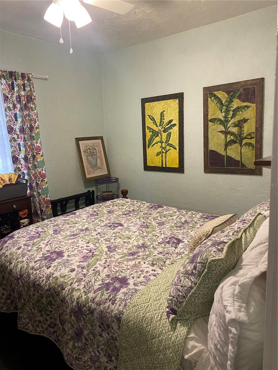 Image 12 of 15 For 1231 9th Street W