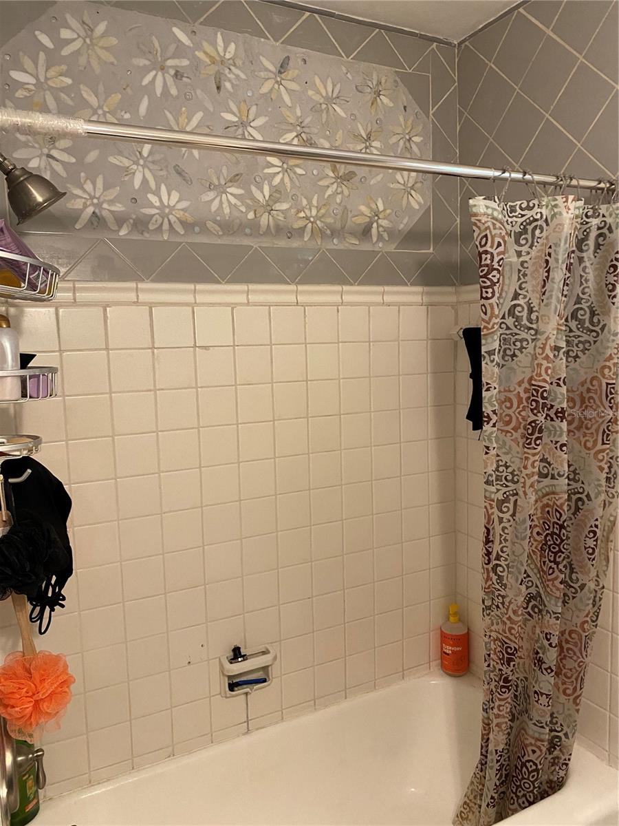 Image 13 of 15 For 1231 9th Street W