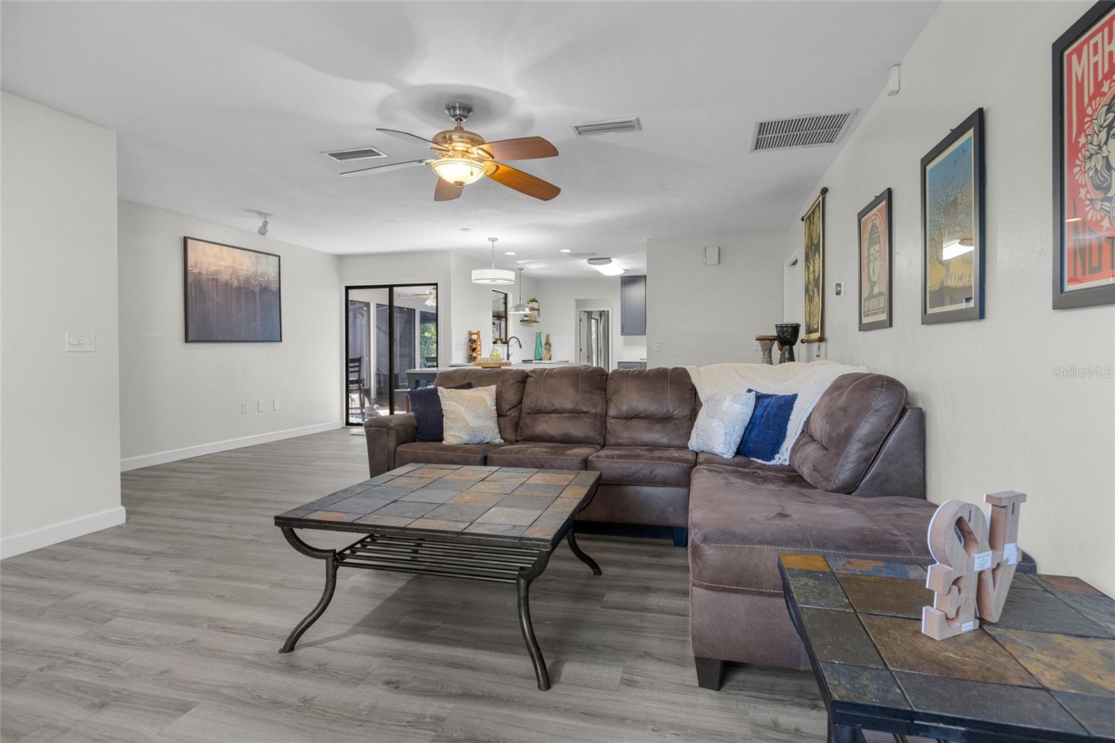 Image 14 of 46 For 7804 47th Court