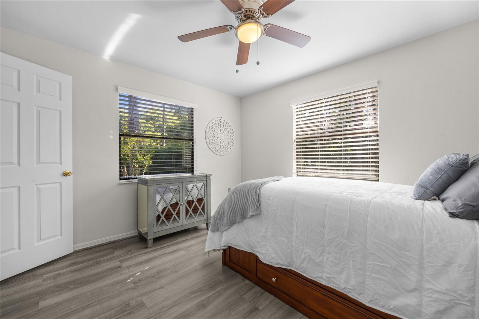 Image 23 of 46 For 7804 47th Court