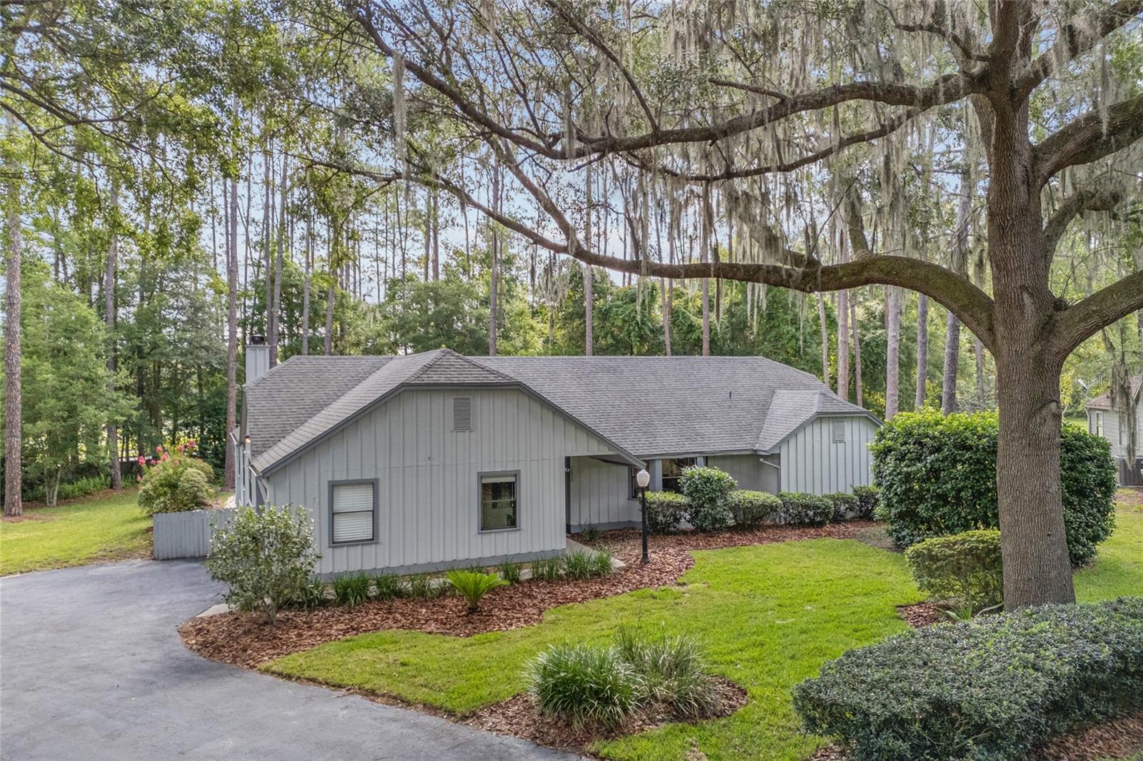 Image 37 of 46 For 7804 47th Court