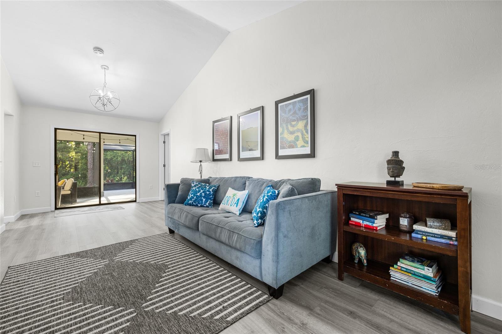 Image 5 of 46 For 7804 47th Court