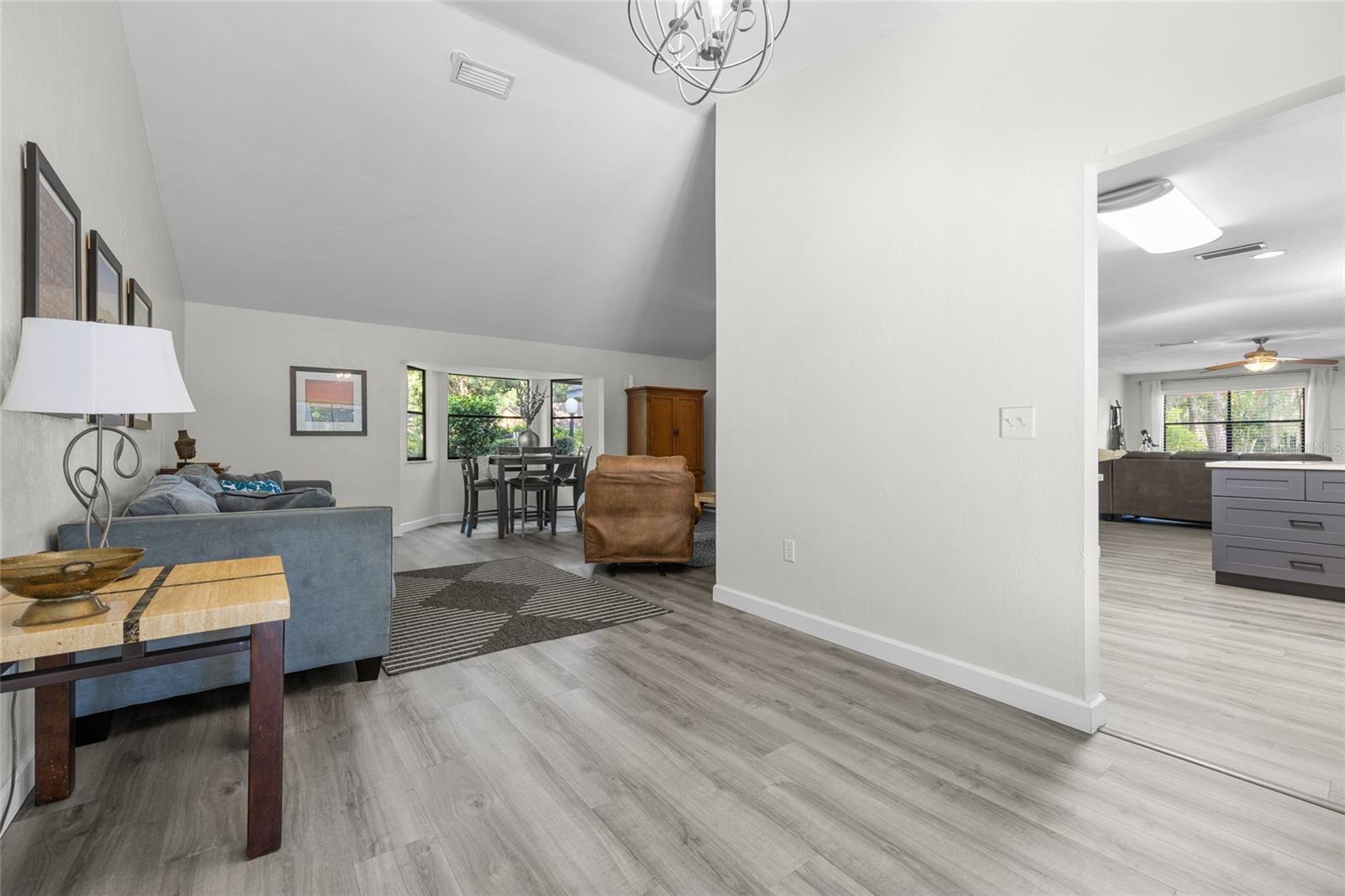 Image 6 of 46 For 7804 47th Court