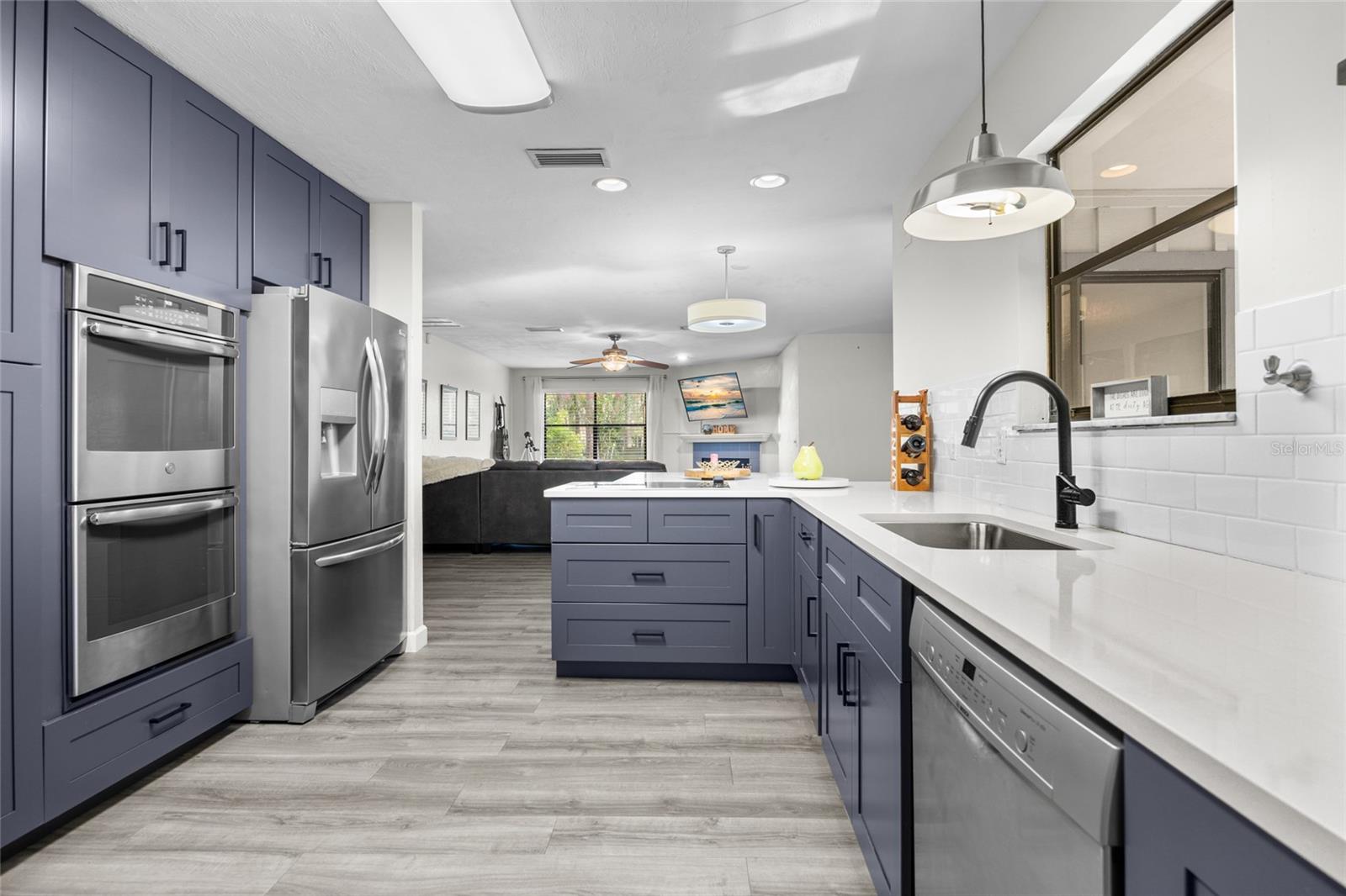 Image 7 of 46 For 7804 47th Court