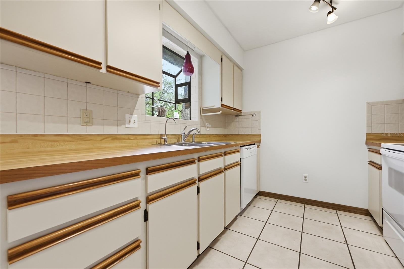 Image 13 of 24 For 4306 20th Drive