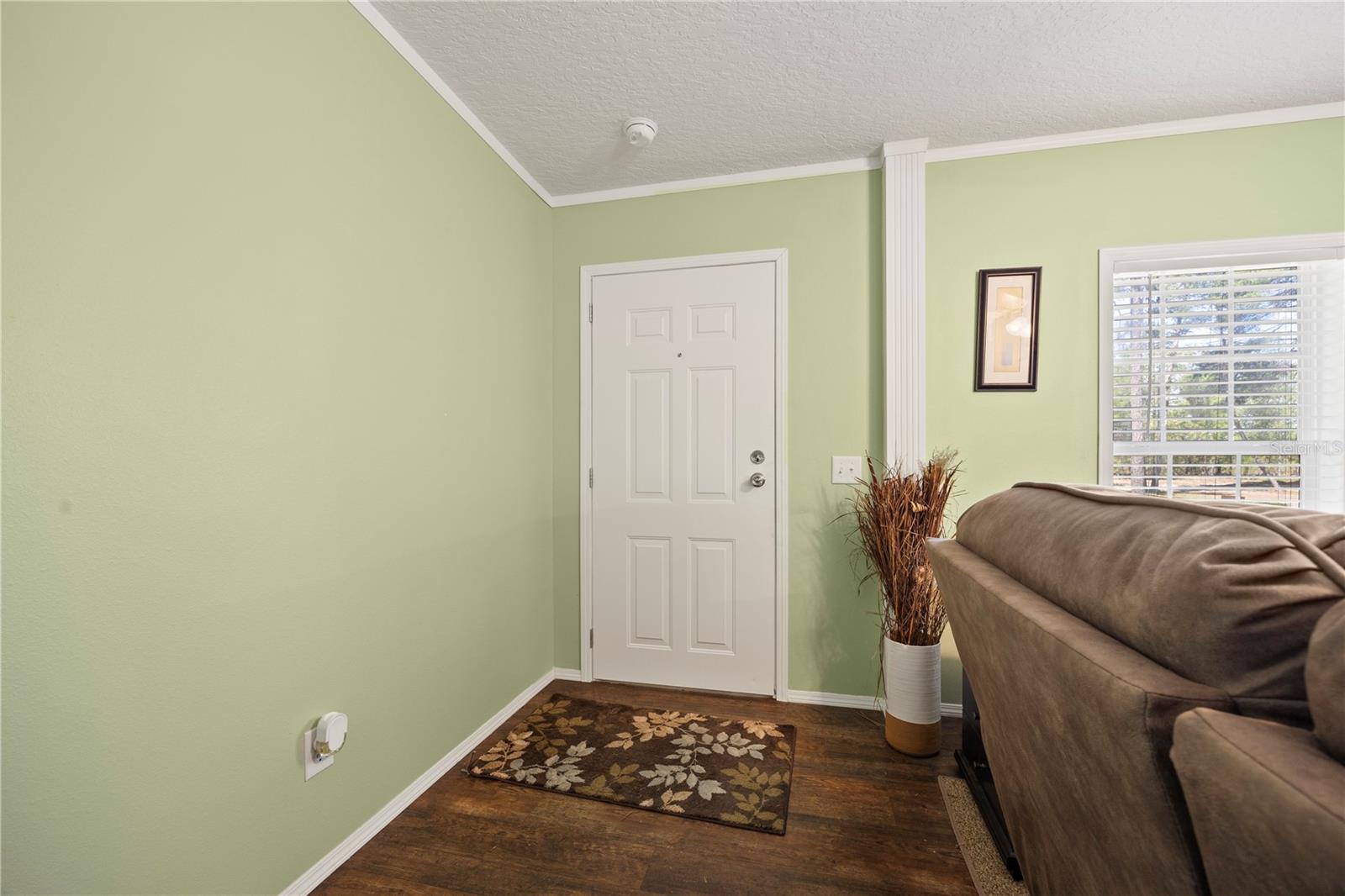 Image 11 of 41 For 221 Magnolia Road