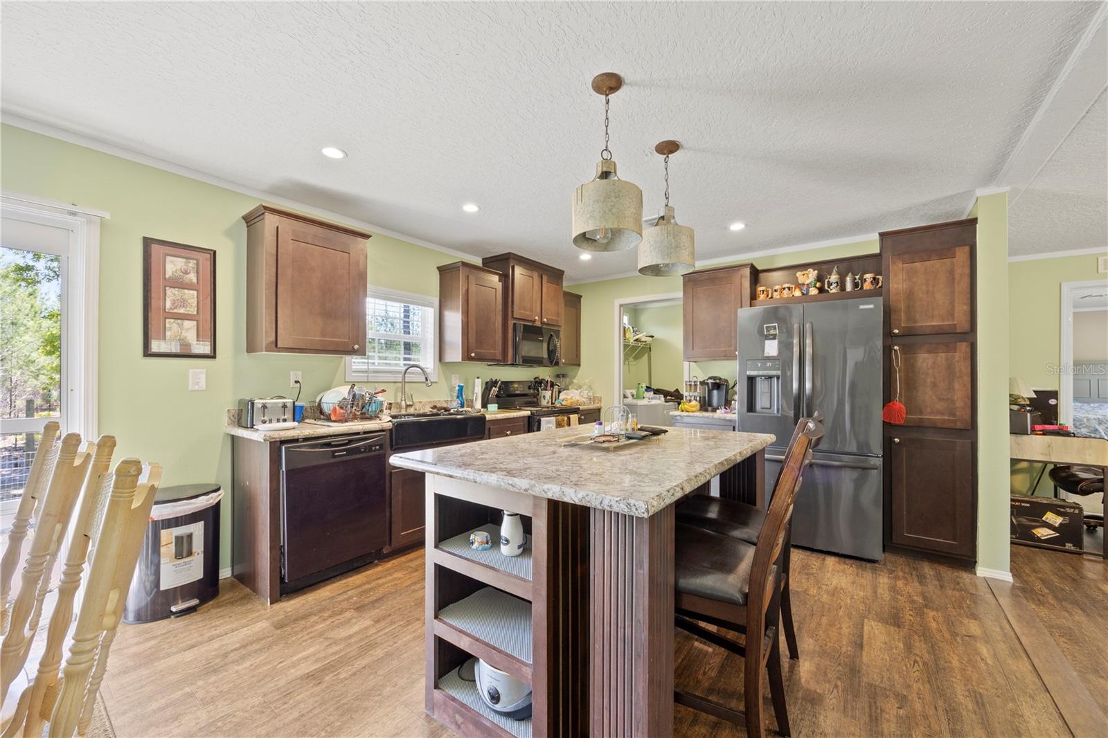 Image 4 of 41 For 221 Magnolia Road