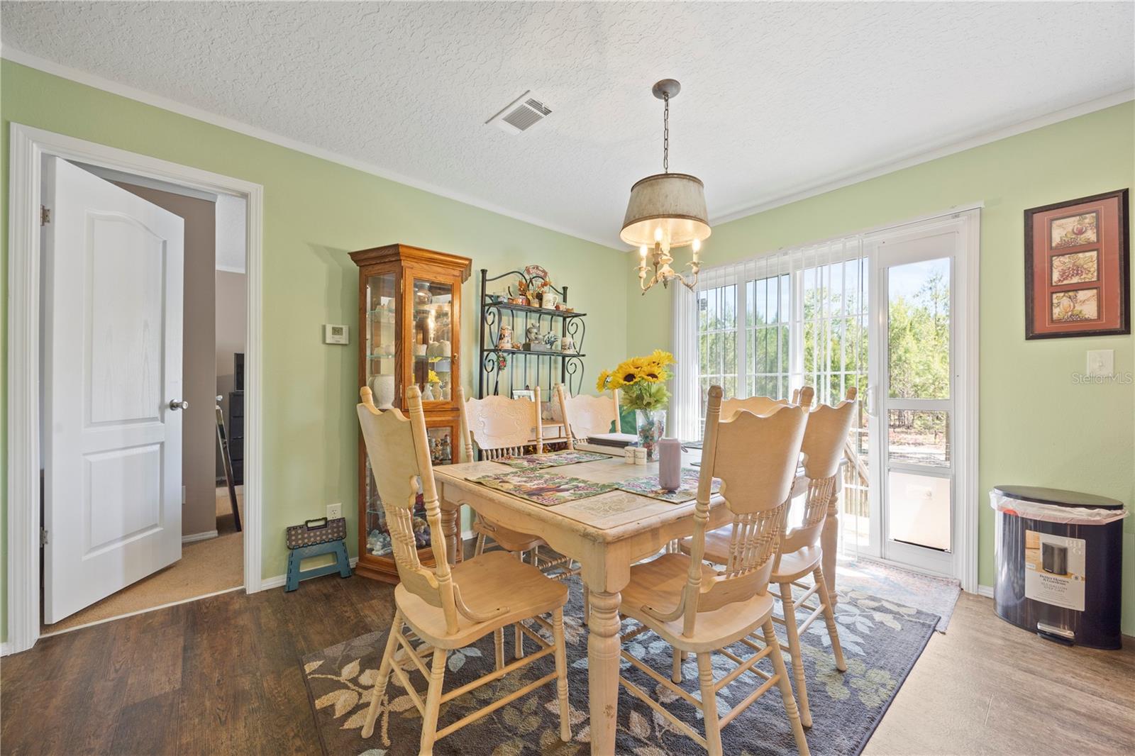 Image 5 of 41 For 221 Magnolia Road