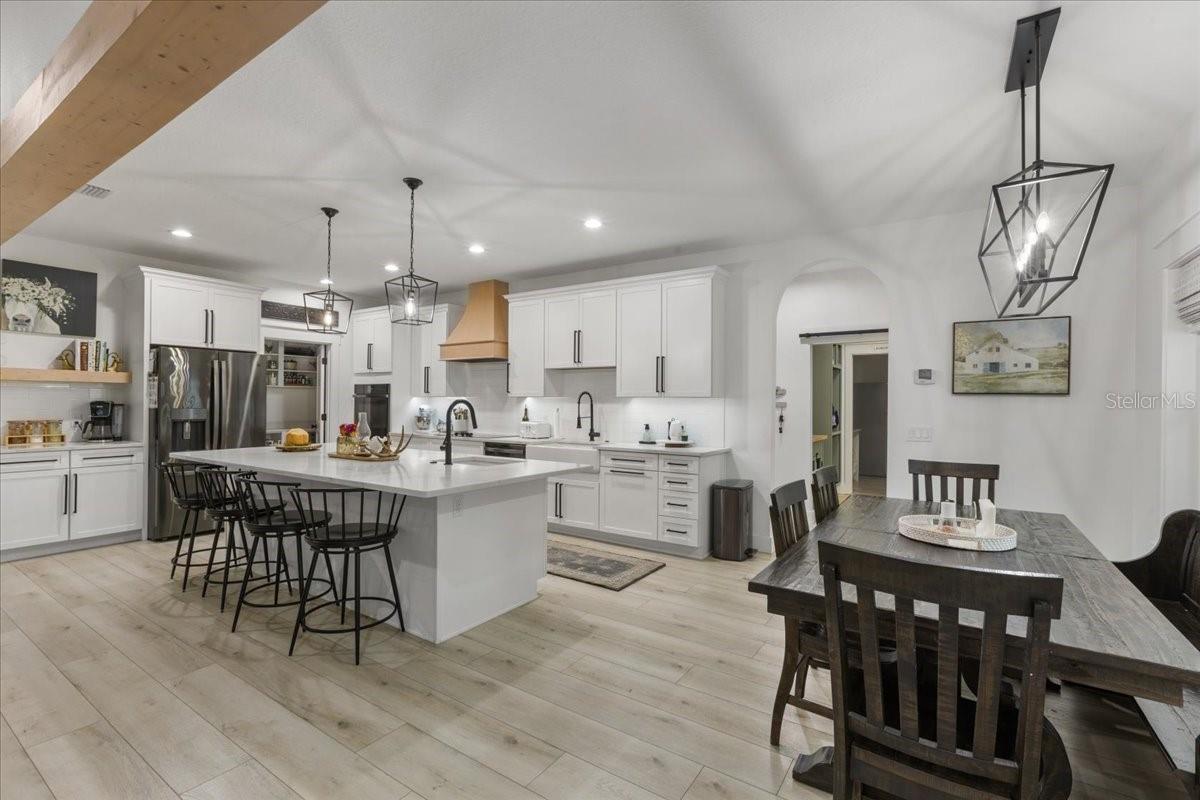 Image 14 of 52 For 9061 Katherine Way