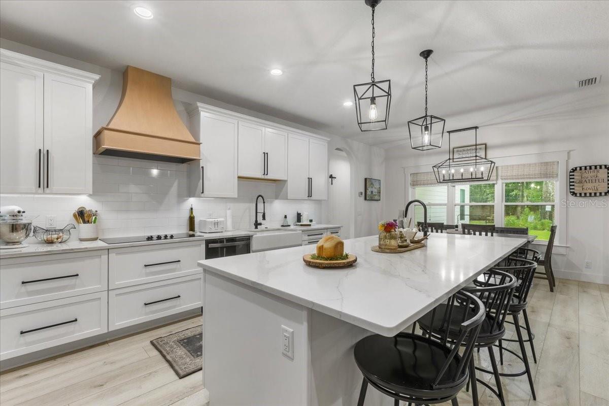 Image 2 of 52 For 9061 Katherine Way