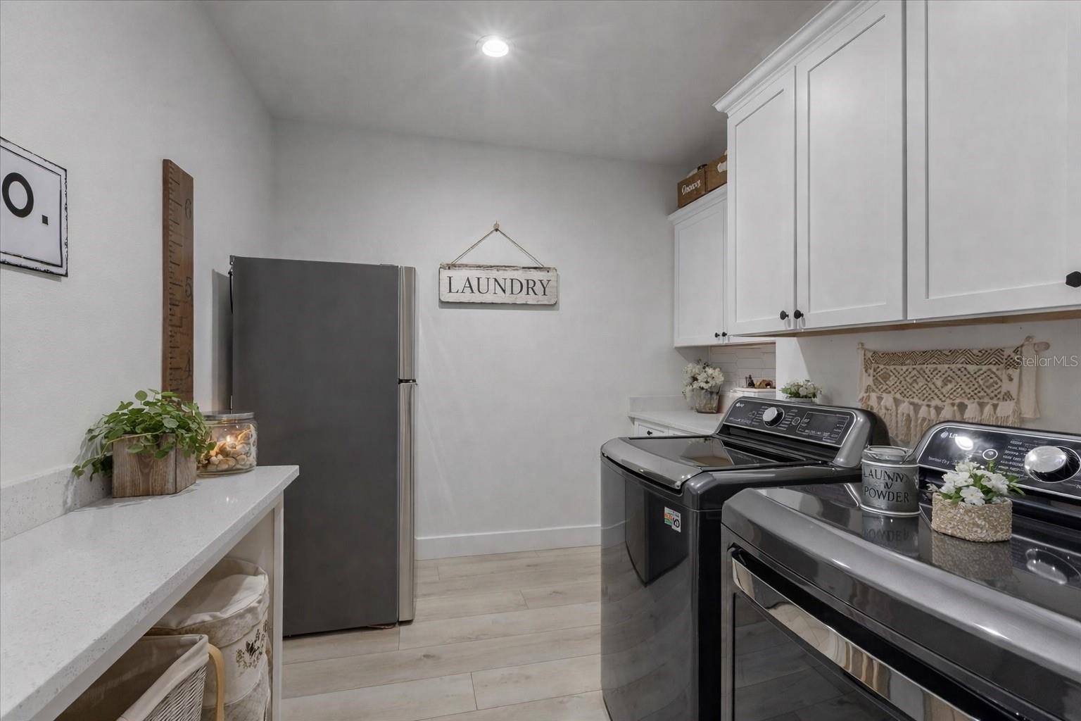 Image 20 of 52 For 9061 Katherine Way