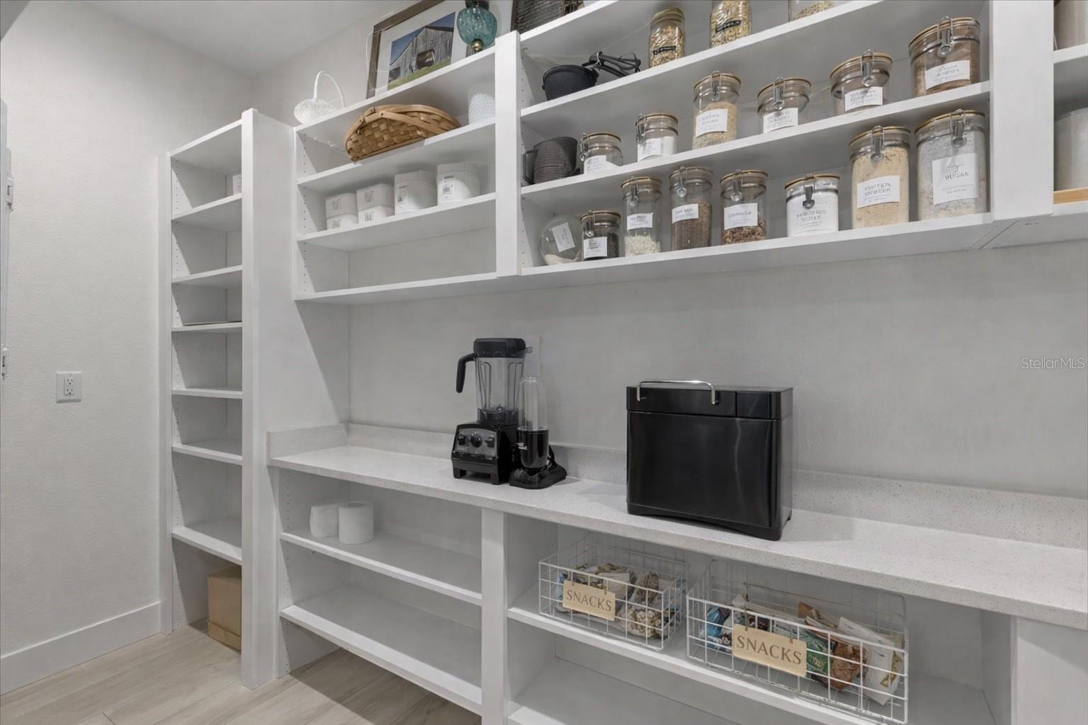 Image 25 of 52 For 9061 Katherine Way